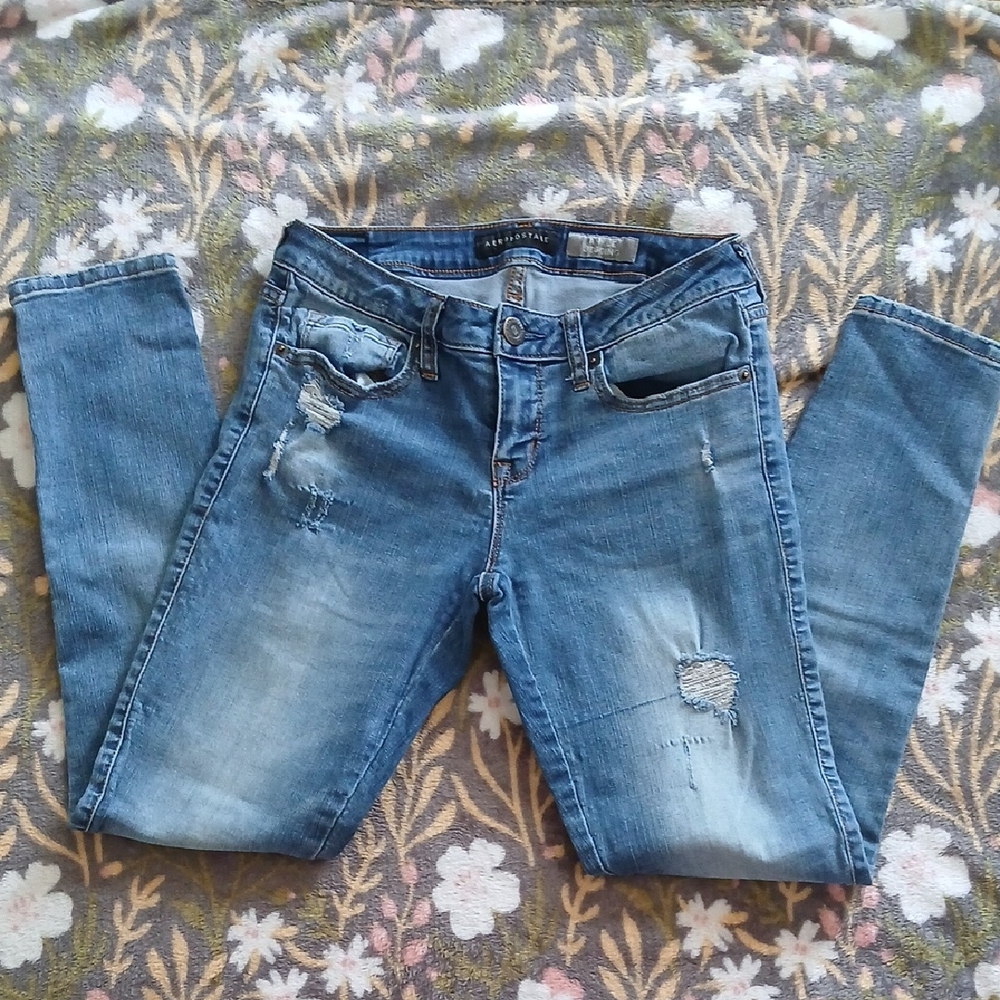 American Eagle Outfitters Light Blue Distressed Ankle Jeggings